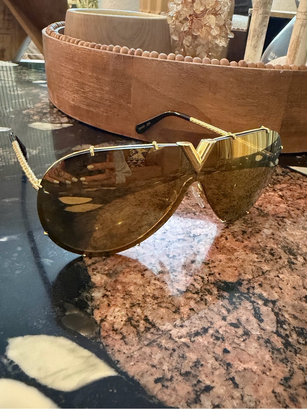 Louis Vuitton LV Gold Mirror Shield Sunglasses Oversized Aviator Mask Sunglasses - Picture 8 of 11